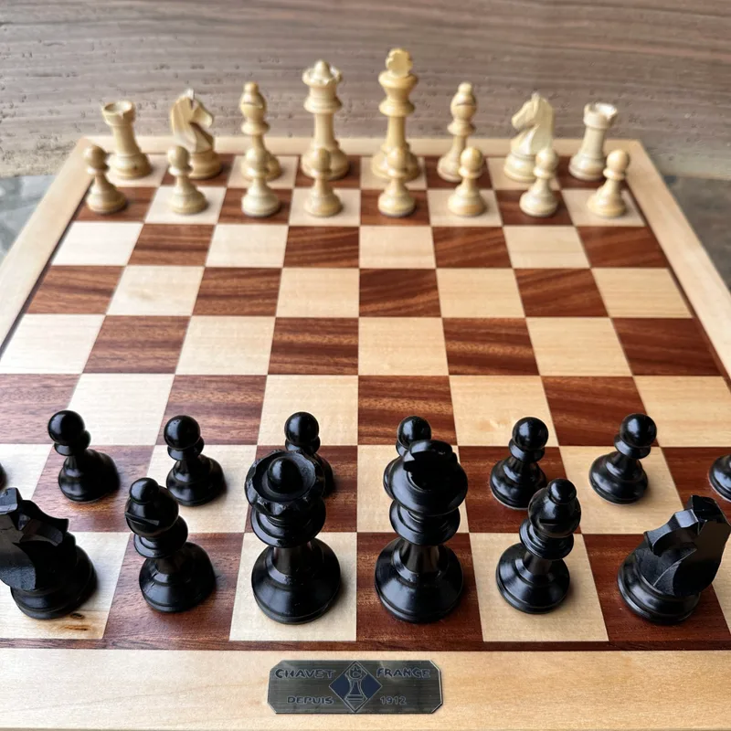 Chavet Pièces d'échecs en buis n° 5, plombées et feutrées